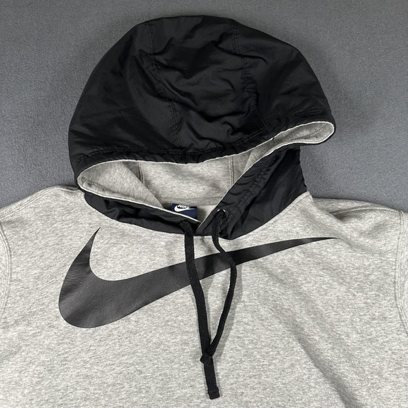 Nike Hoodie Mens XL Gray Short Sleeve Fleece Pullover Swoosh Logo 807410-063 - Picture 3 of 16